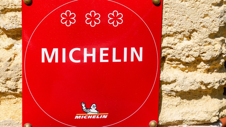 Michelin three stars restaurant logo sign