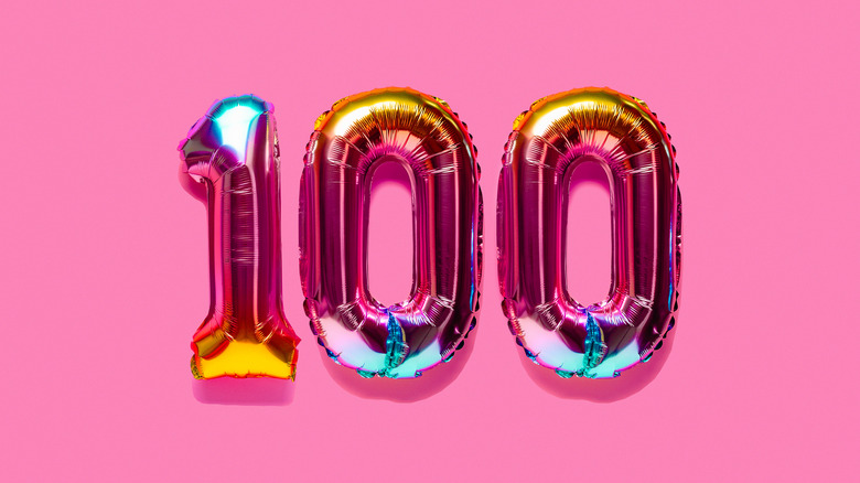 '100' balloons