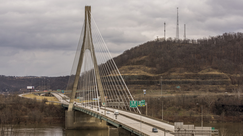 The Veteran's Memorial Bridge on a cloudy day
