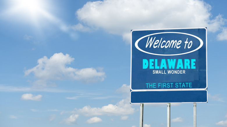 Welcome to Delaware sign