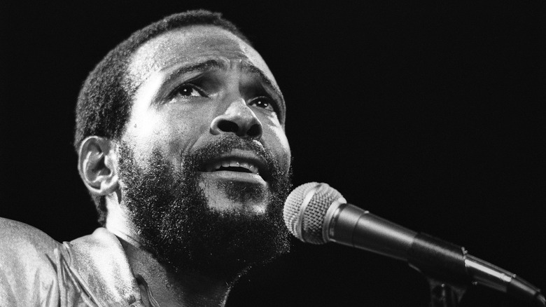 Marvin Gaye on stage in 1980