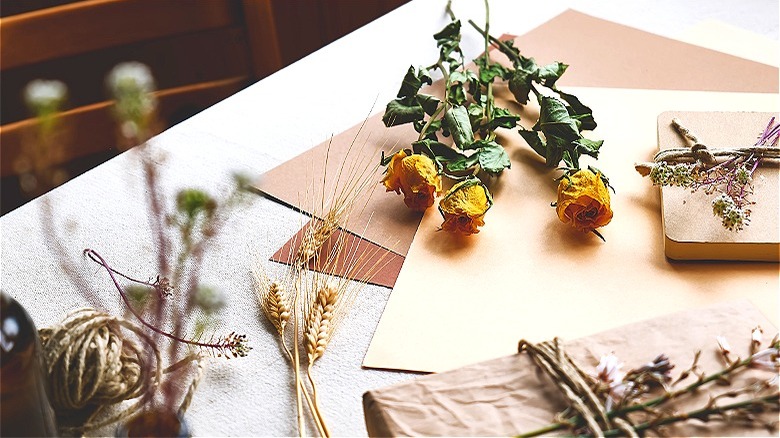 Dried flowers for gifts/tables