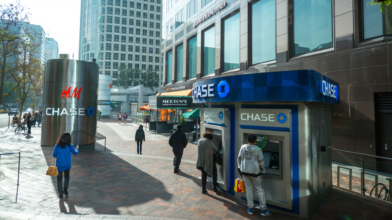 People using Chase ATMs in Los Angeles, California
