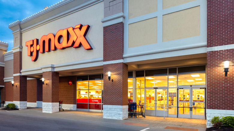 A front view of a TJ Maxx